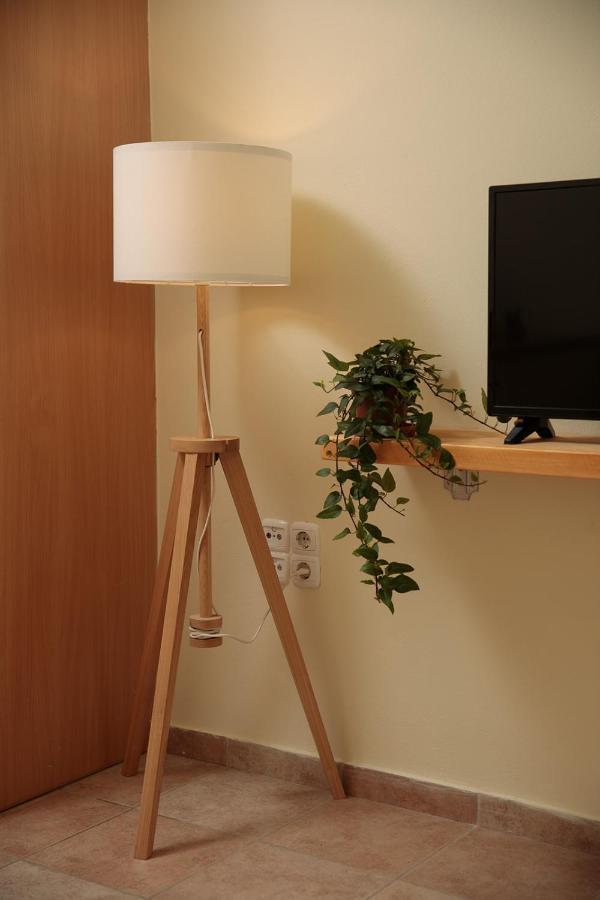 Green Loft Room In Naxos Chora Naxos City Exterior photo